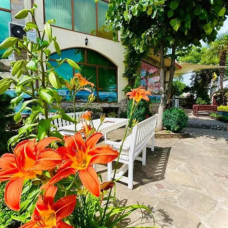 Meatsa Hotel